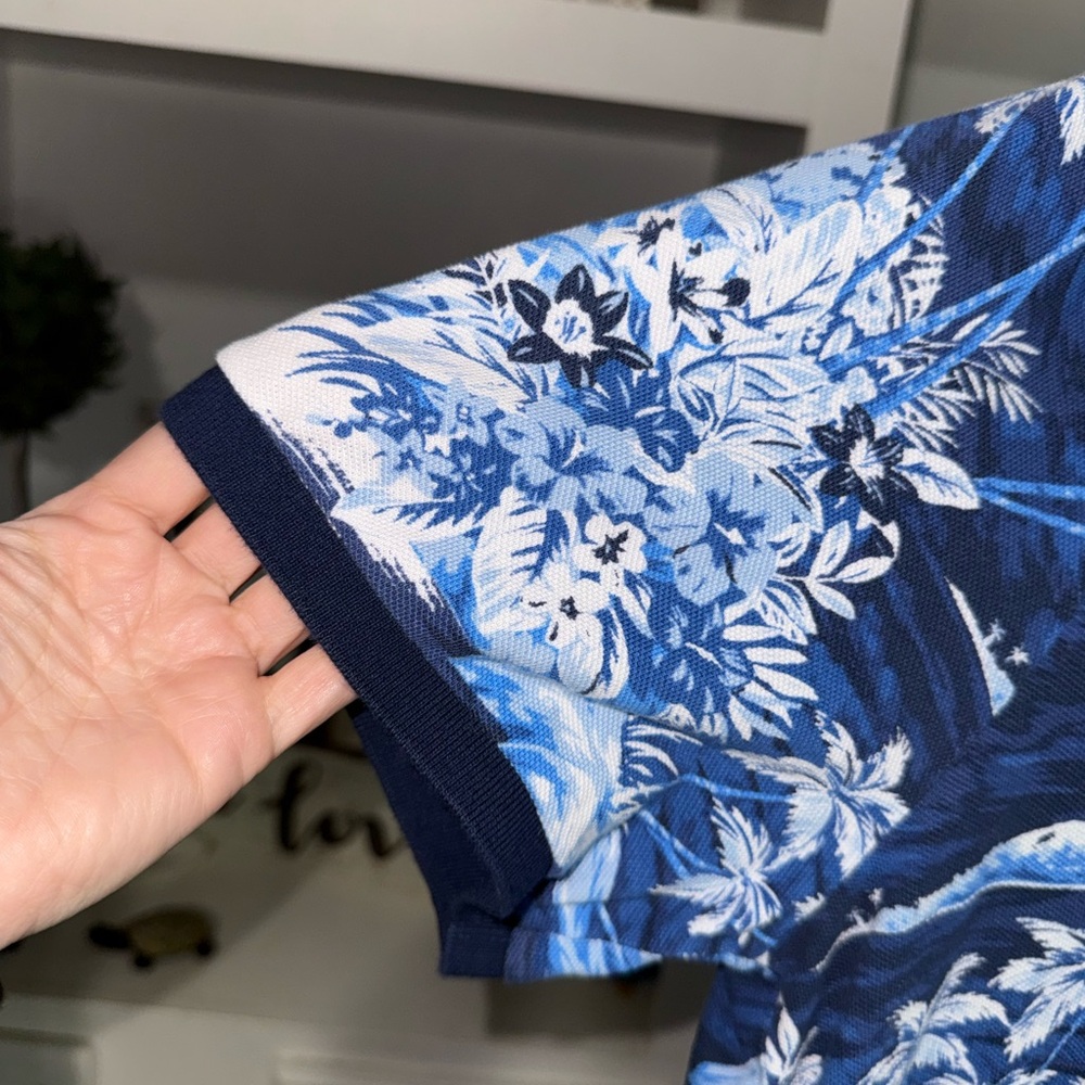 Ralph Lauren Men's Navy and White Tropical Polo Shirt - Picture 4 of 5